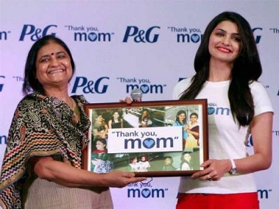 Prachi Desai With Her Mother Ameeta Desai