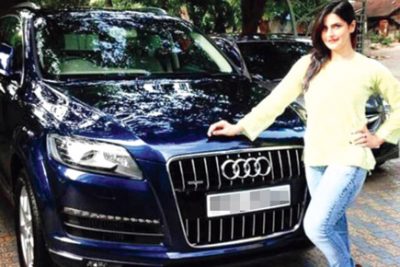 Zarine-Khan with her Car